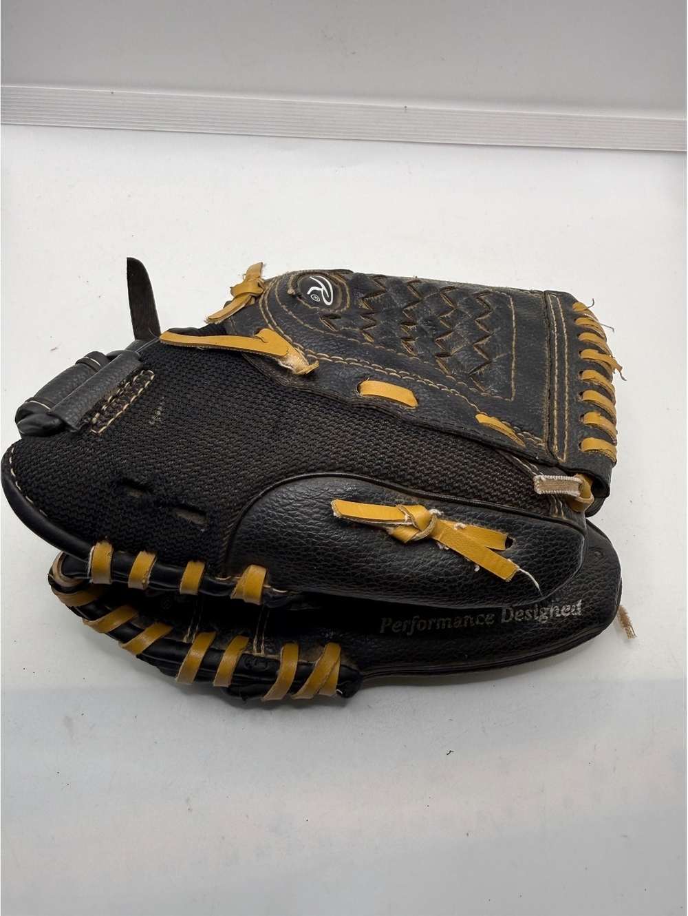 Rawlings PL10MB 10โ Youth Baseball Softball Glove Black Tan Right Hand Throw